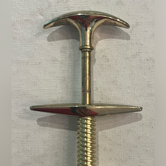 Shiny gold twisting corkscrew wine opener. Very cool! - Picture 3 of 5